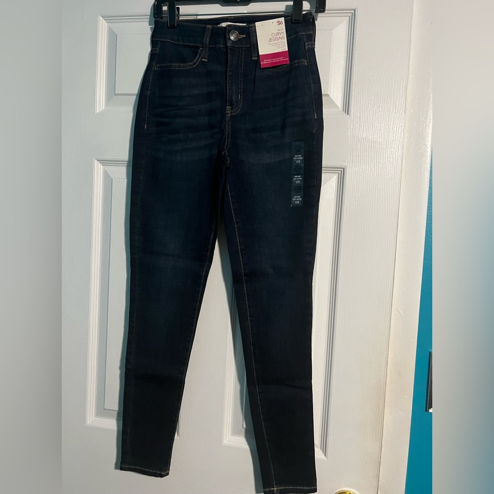 I am selling blue jeans.